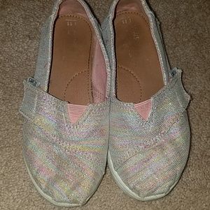 Toms